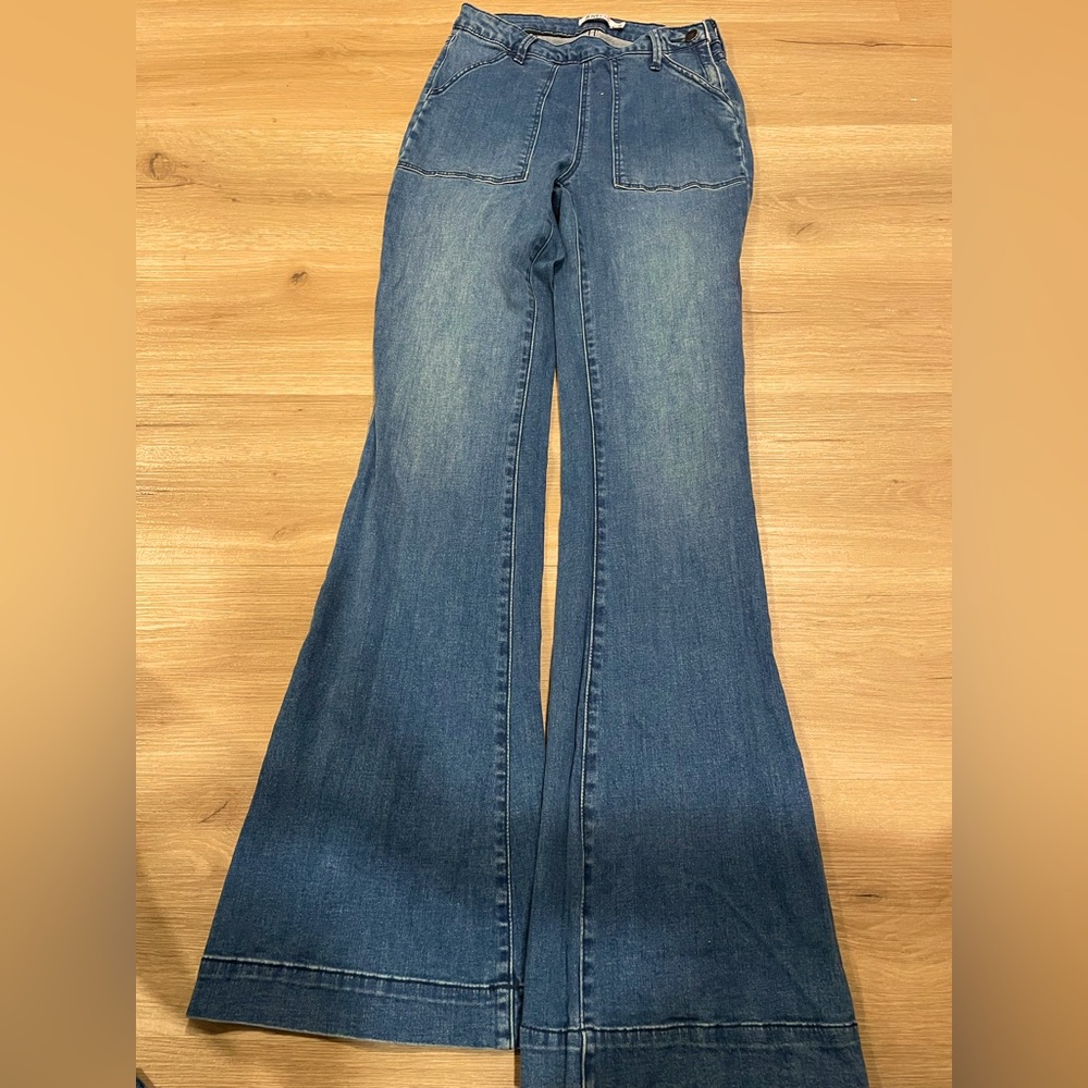JustFab High Waisted Flare Leg Jeans Size 26